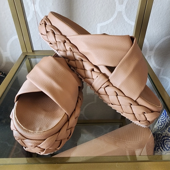 Braided Platform Sandal Tan - Picture 6 of 6